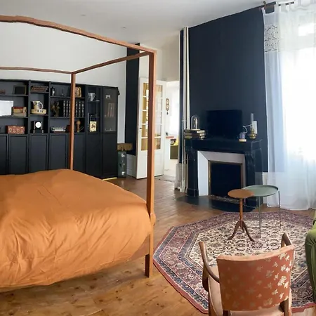 Chez Mary - Romance Chez Sir Guillaume 別荘 *