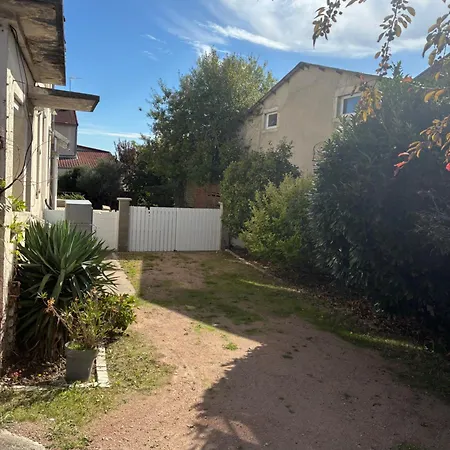 Romance Chez Sir Guillaume